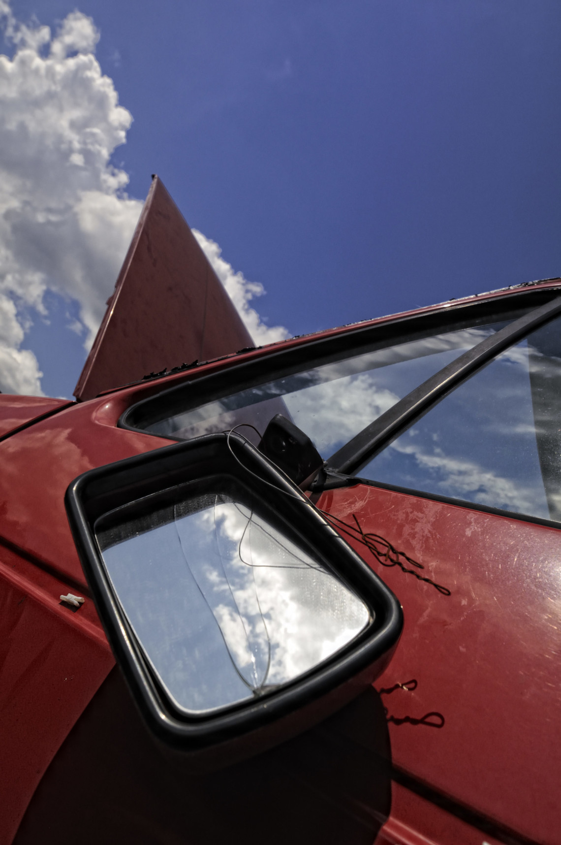 Do I Have to Fix a Broken Side Mirror? Taylor Auto Glass