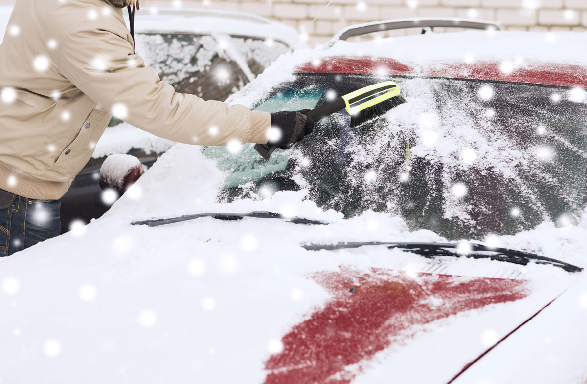 Common Winter Car Problems frozen windshield