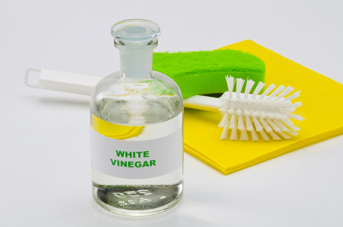 Vinegar to Remove Hard Water Spots