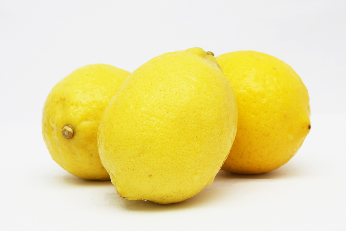 Lemon Remove Hard Water Spots