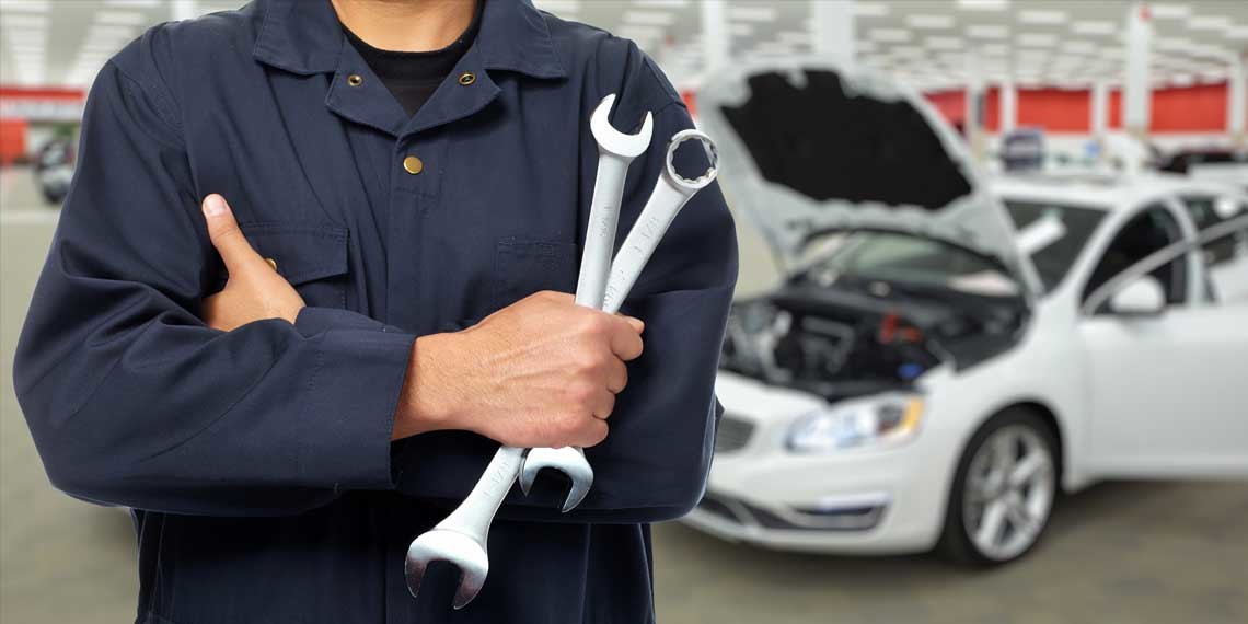 How To Choose The Perfect Mechanic or Auto Glass Repair Shop