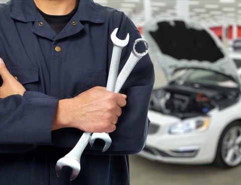 How To Choose The Perfect Mechanic or Auto Glass Repair Shop